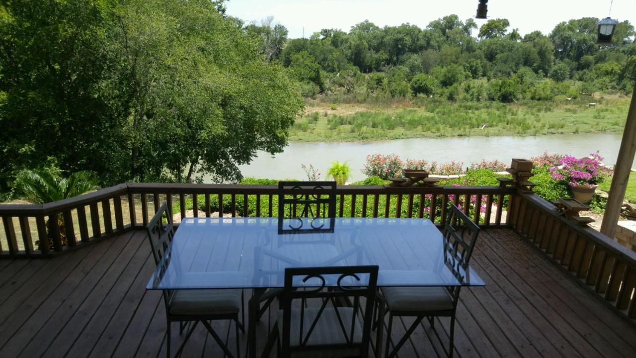 The Perry Riverhouse Bastrop Kültér fotó