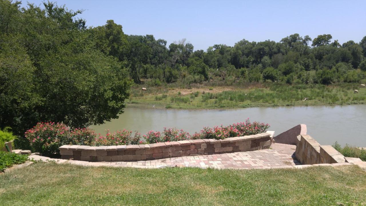 The Perry Riverhouse Bastrop Kültér fotó